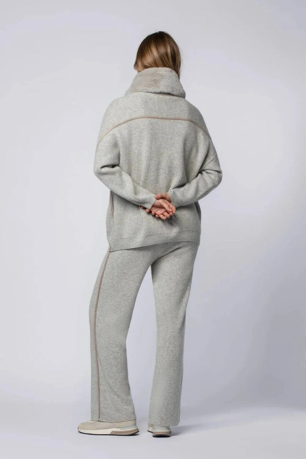 Grana Wool and Cashmere Zip-Up Sweater with Faux Fur Collar in Grey