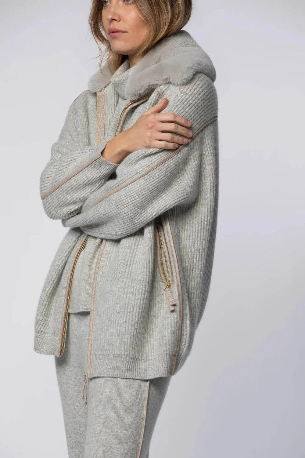 Grana Wool and Cashmere Zip-Up Sweater with Faux Fur Collar in Grey