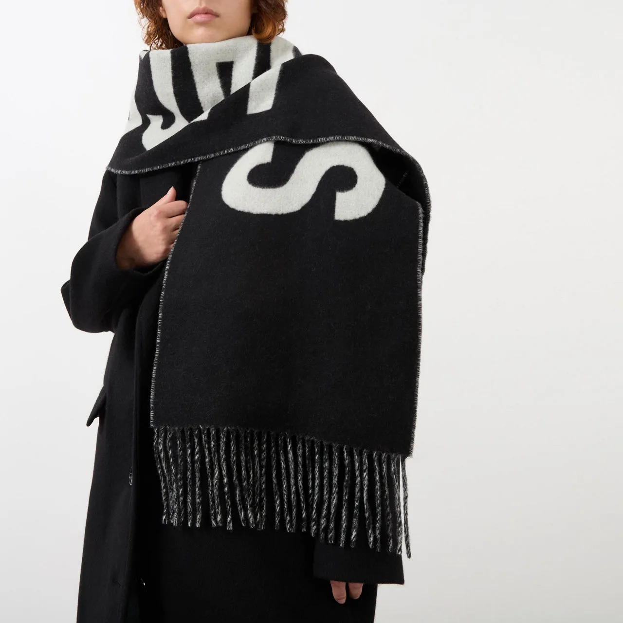 JACQUEMUS Lecharpe Fringe Logo Scarf - Black