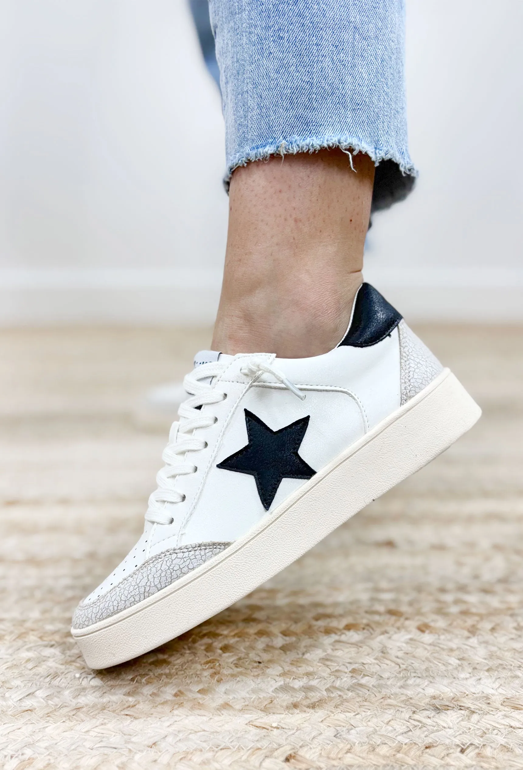 Juniper Star Sneakers in White