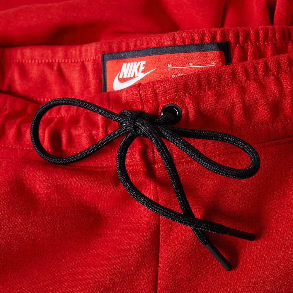 Nike Tech Fleece ShortUniversity Red Heather & Black