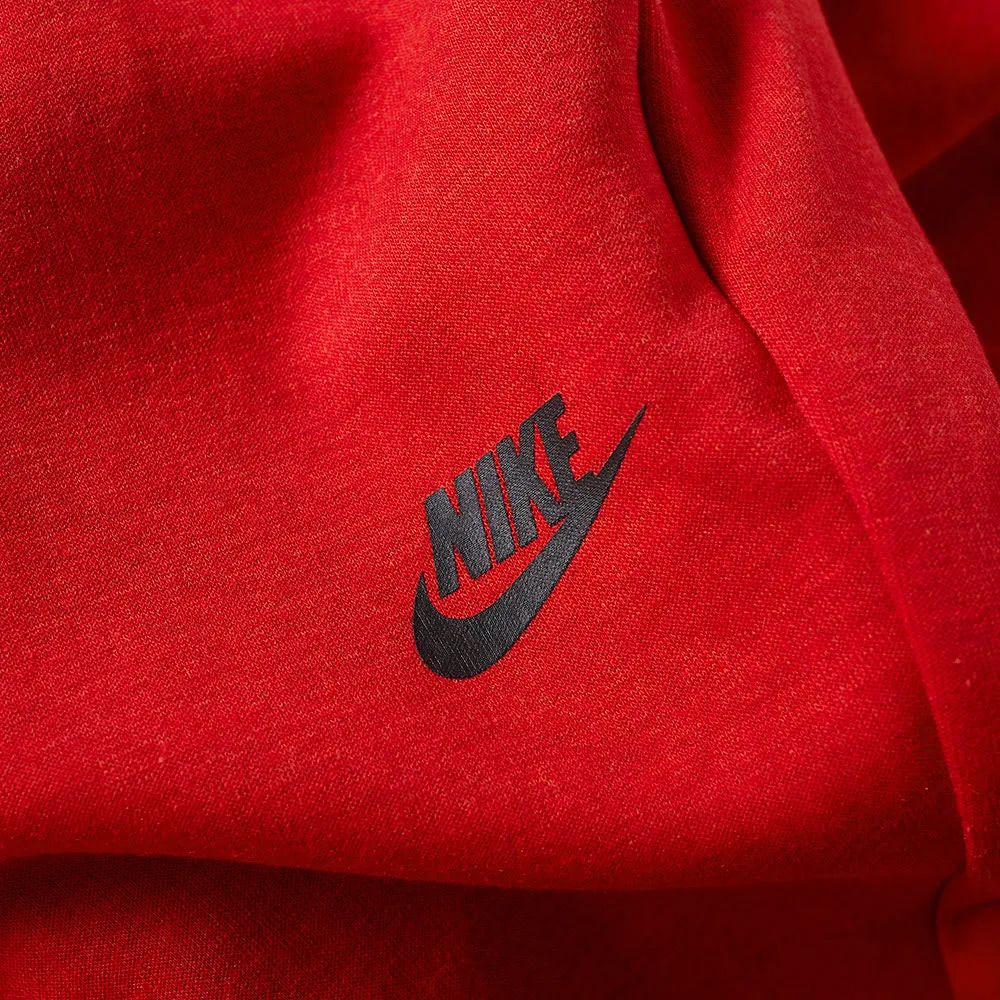 Nike Tech Fleece ShortUniversity Red Heather & Black